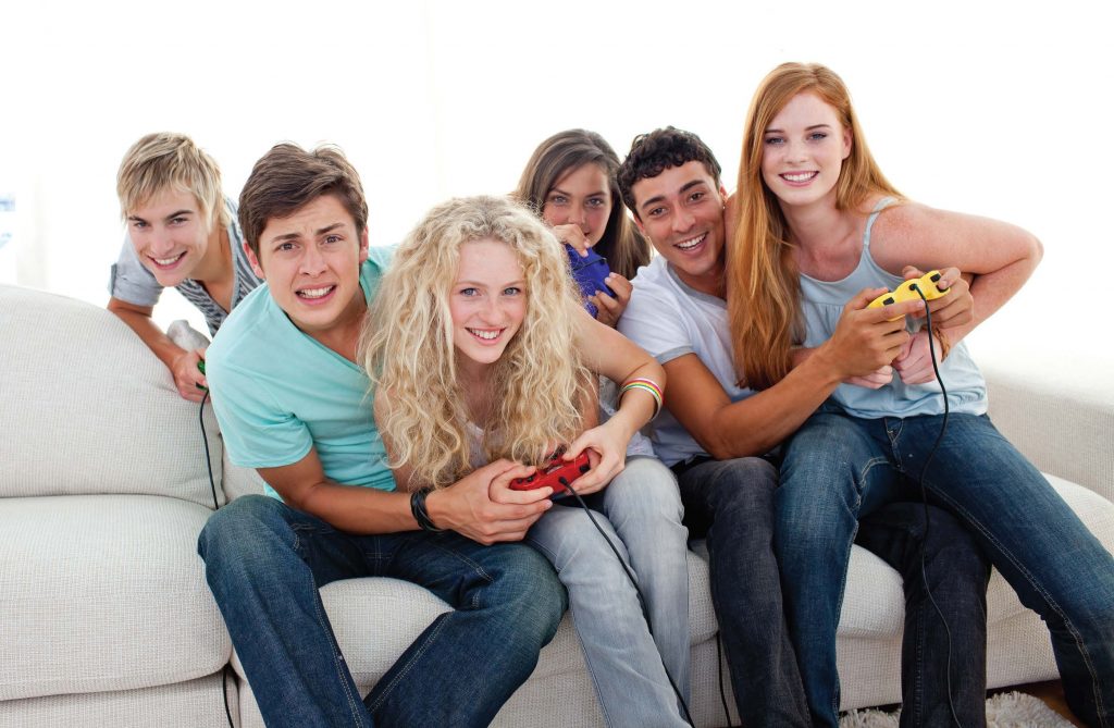 Teenagers live building real orgy part